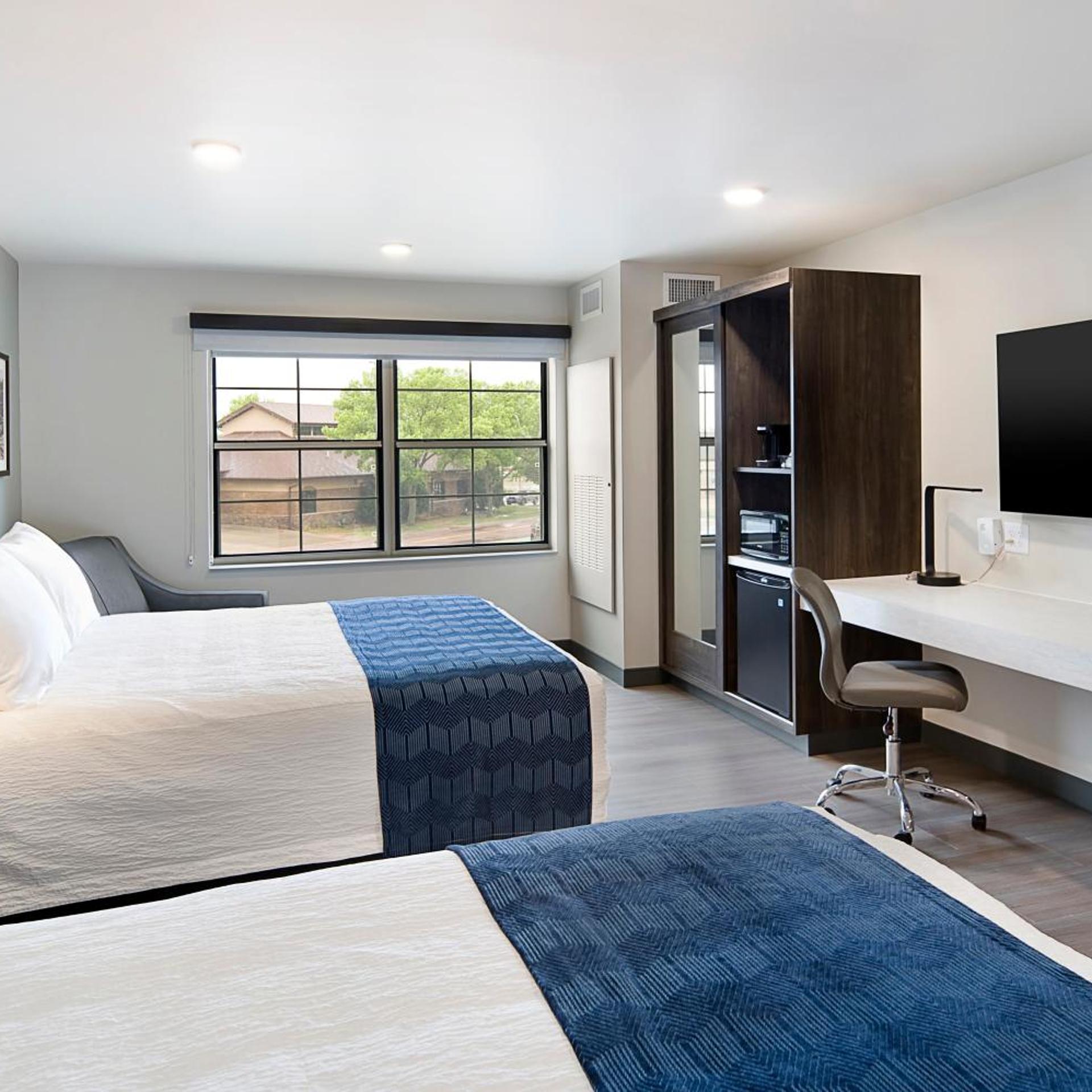 Room, Quadruple