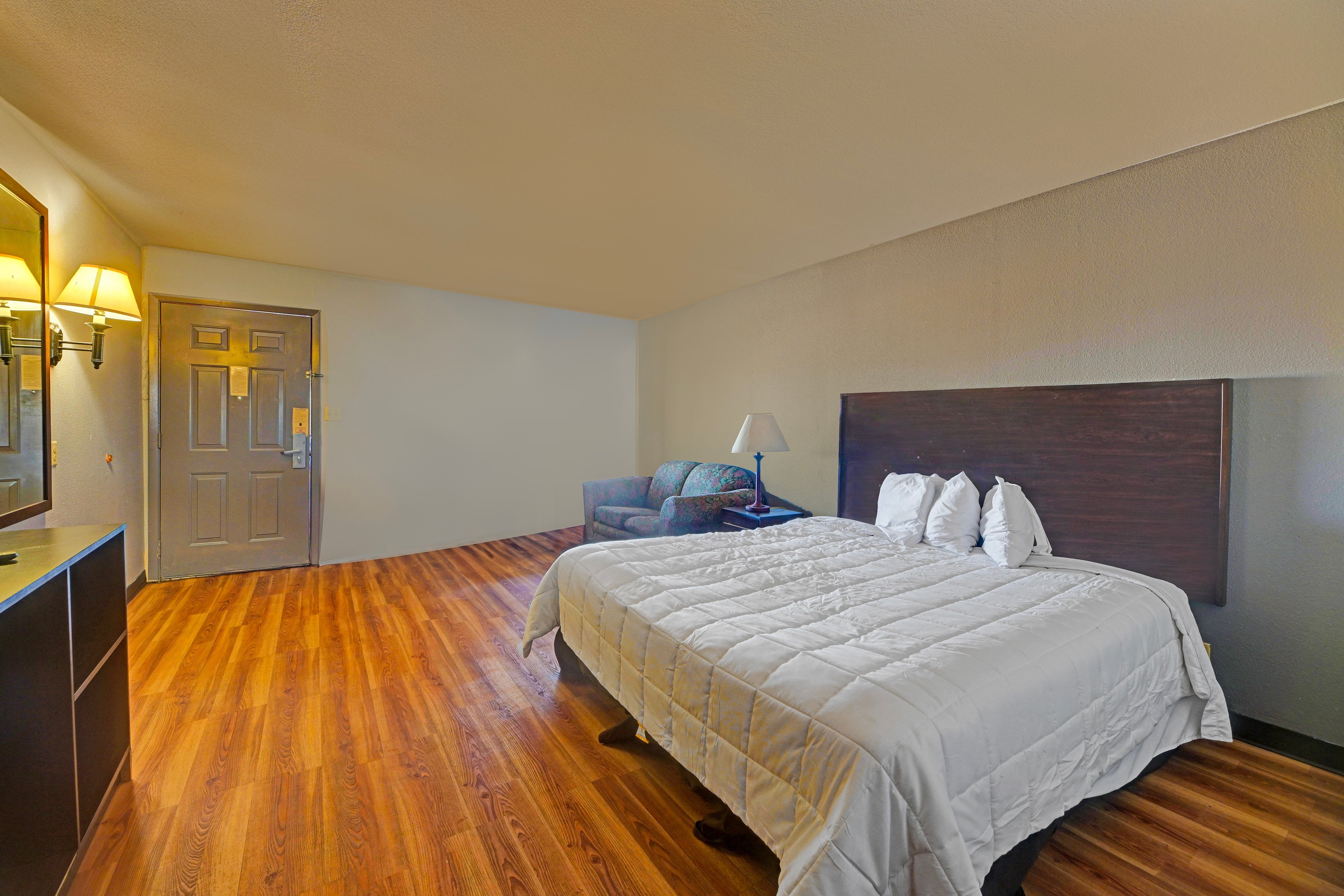 Travelers inn by OYO Wichita Falls 28/54