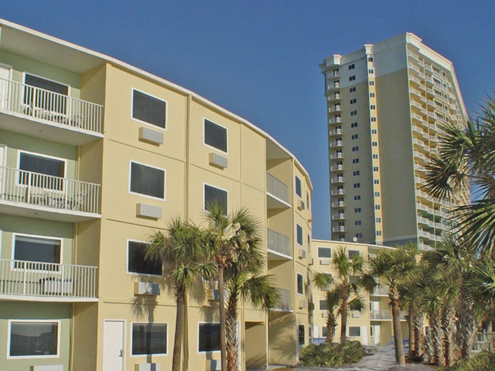 Boardwalk Beach Resort Hotel 6/65