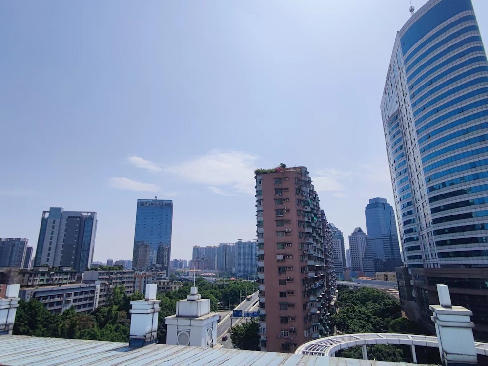 Echarm Hotel (Guangzhou Beijing Road Pedestrian Street Tianzi Wharf) 59/64