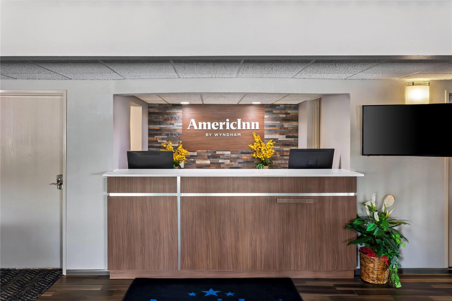 AmericInn by Wyndham Crookston U of M Crookston 7/32