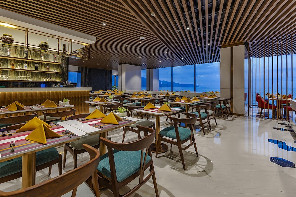 Le Sands Oceanfront Da Nang Hotel 33/50