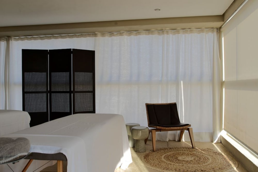 Zank by Toque Hotel 36/50