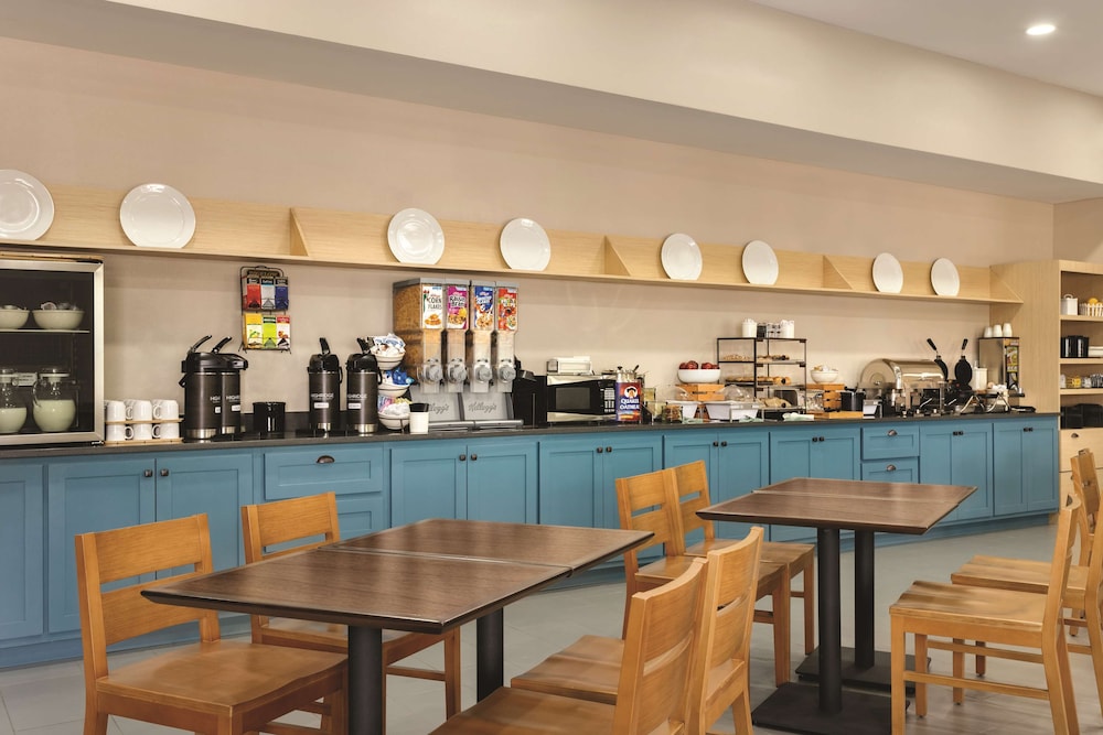 Country Inn and Suites By Radisson, Goodlettsville, TN 24/28