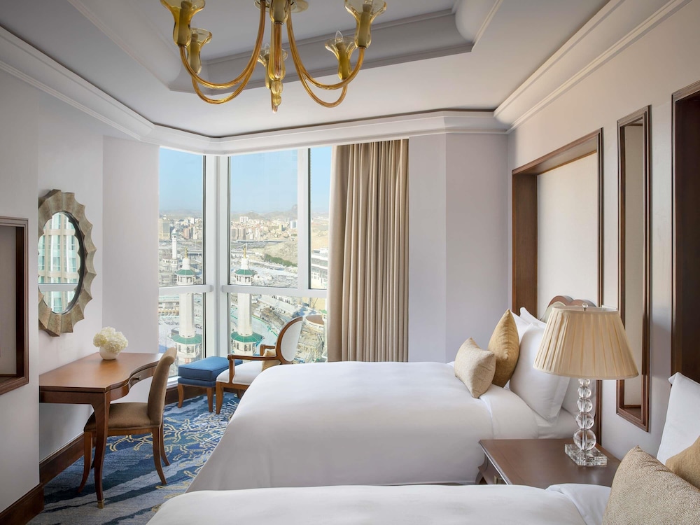 2 BEDROOMS, ROYAL, SUITE, PARTIAL KAABA VIEW