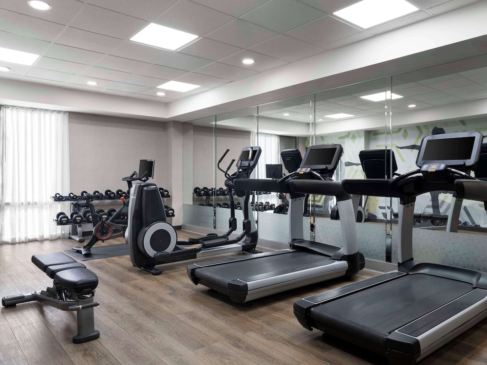 Hyatt Place Kansas City/Overland Park/Metcalf 32/64