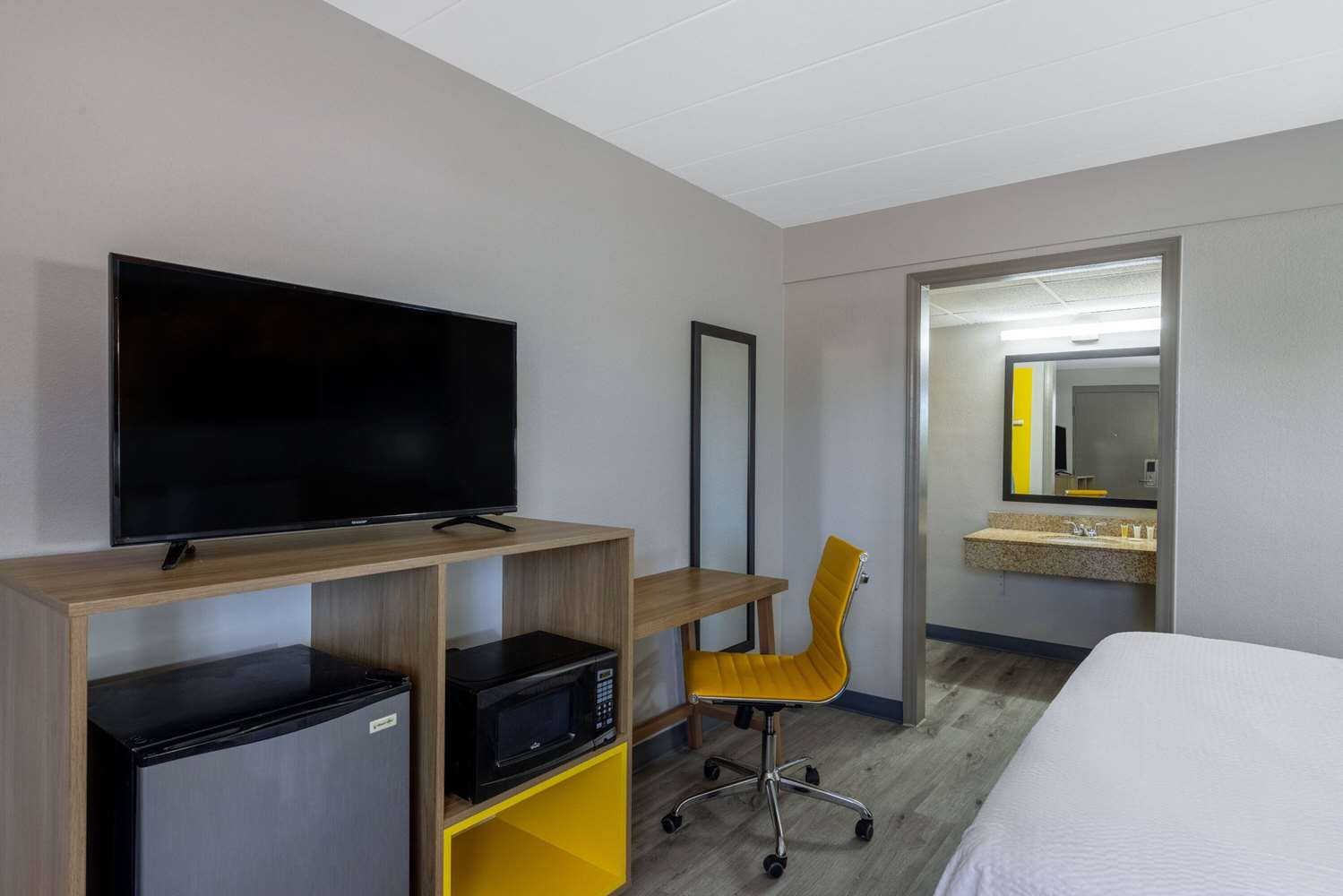 Days Inn By Wyndham Lincolnton 12/29