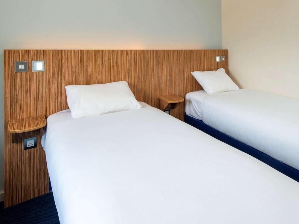 ibis Budget Portishead Marina 5/16