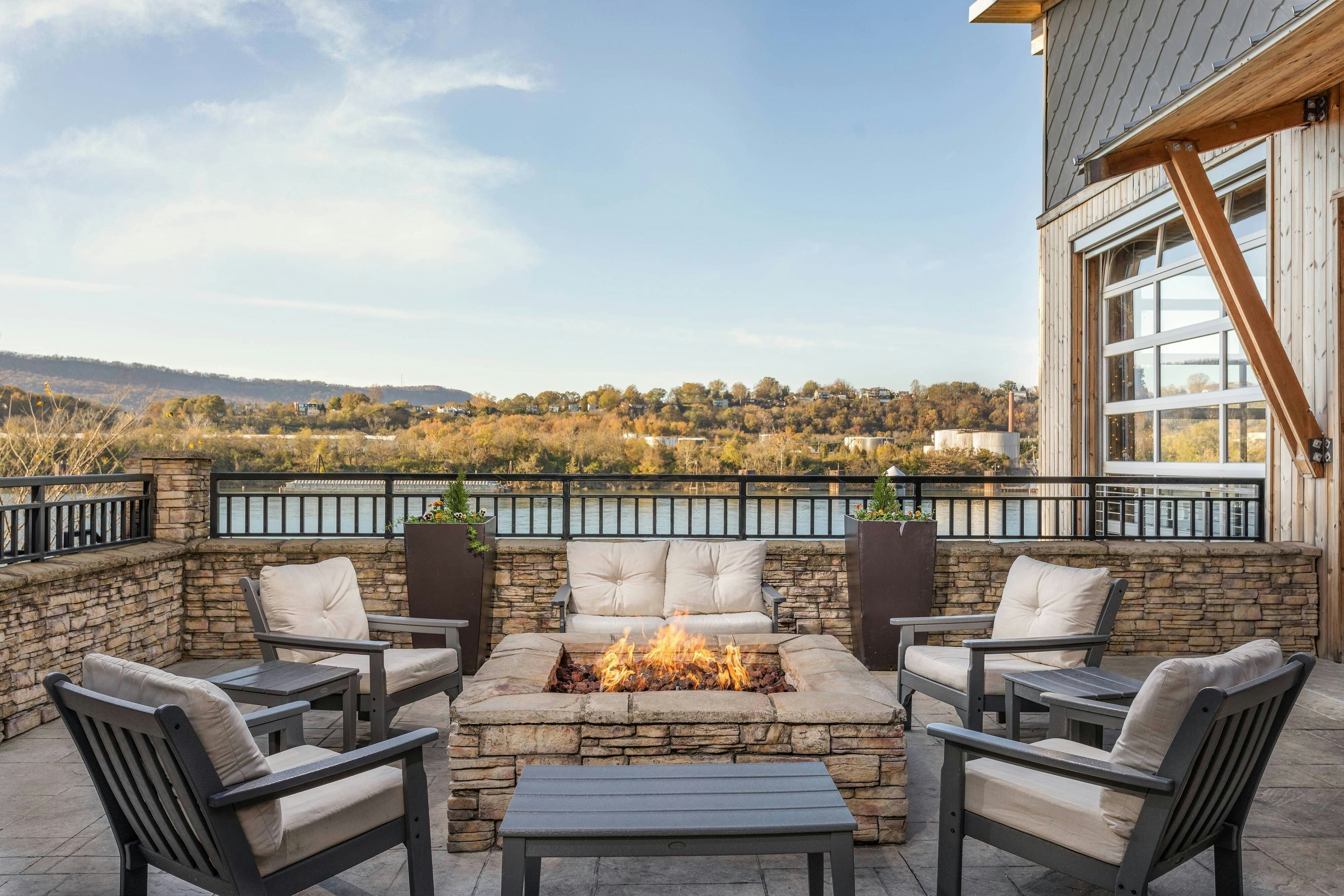 Springhill Suites Chattanooga Downtown Cameron Harbor 10/20