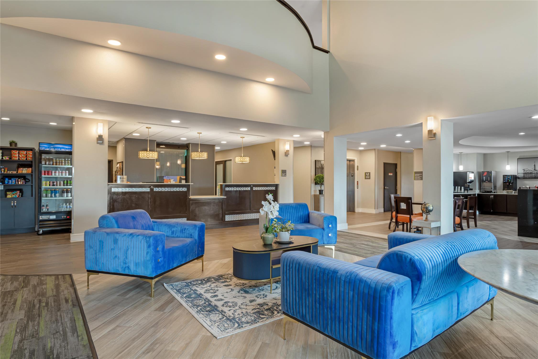 Best Western Plus Bay City Inn & Suites 6/44