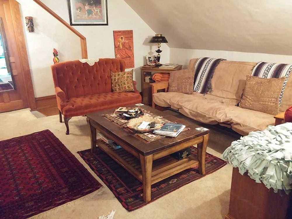 Oasis Bed and Breakfast 19/37