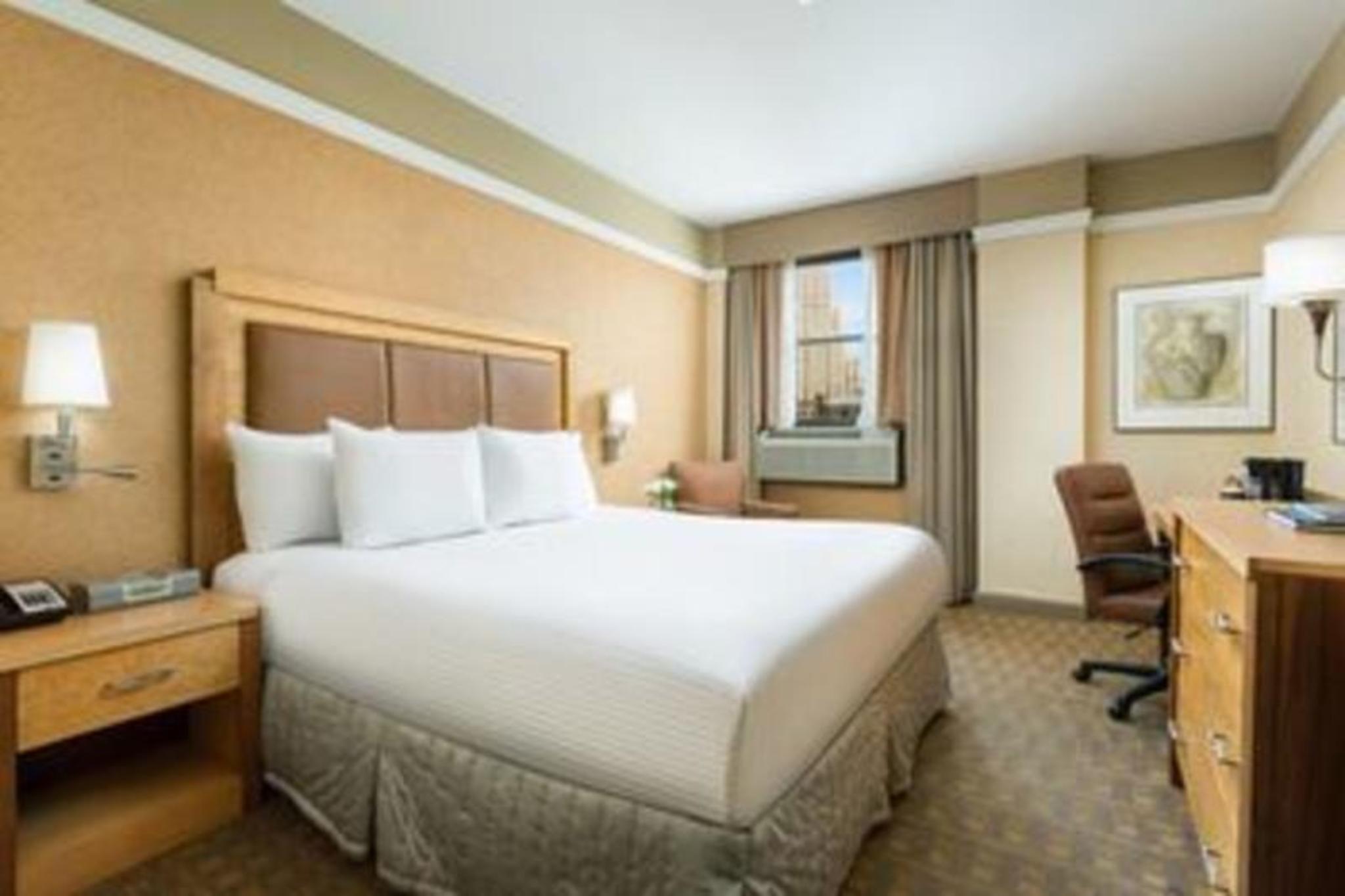 NYMA The New York Manhattan Hotel 6/16