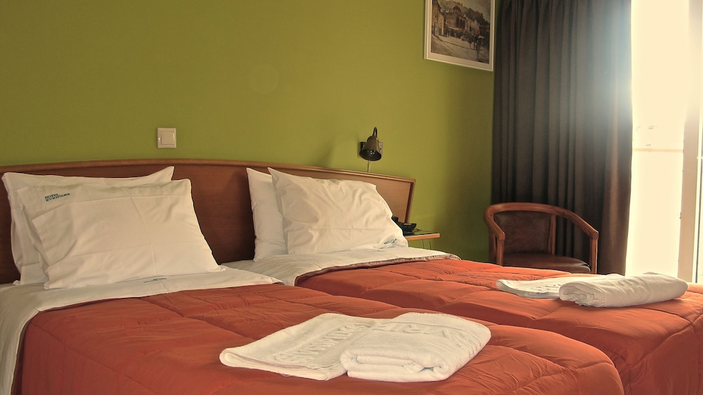 Evripides Hotel 23/69