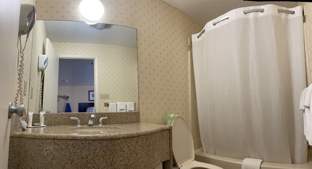 Whitney Inn & Suites 34/34