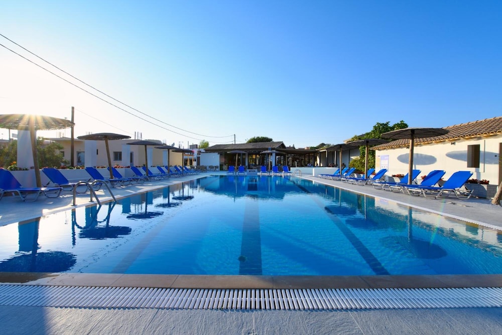 Corfu SunGate Hotel 34/38