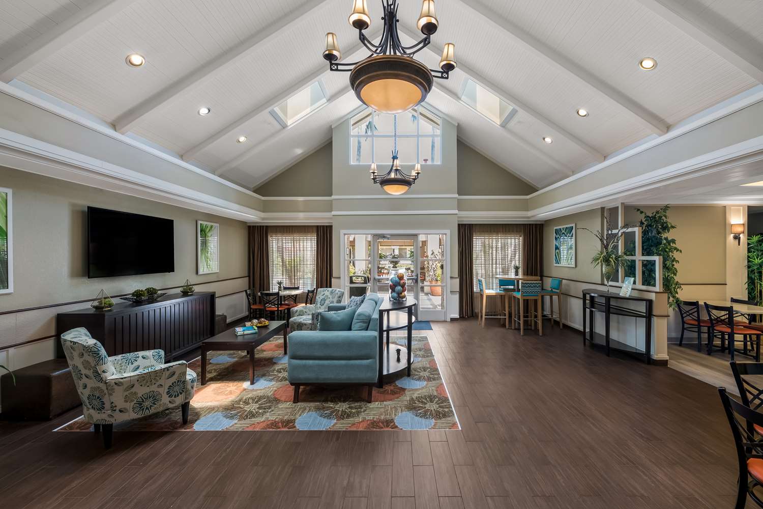 Sonesta ES Suites Orlando Lake Buena Vista 48/78