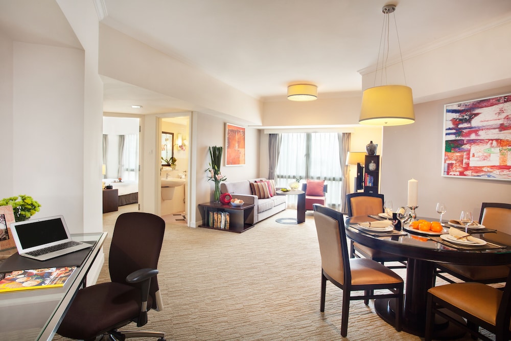 Somerset Grand Hanoi Hotel 45/49