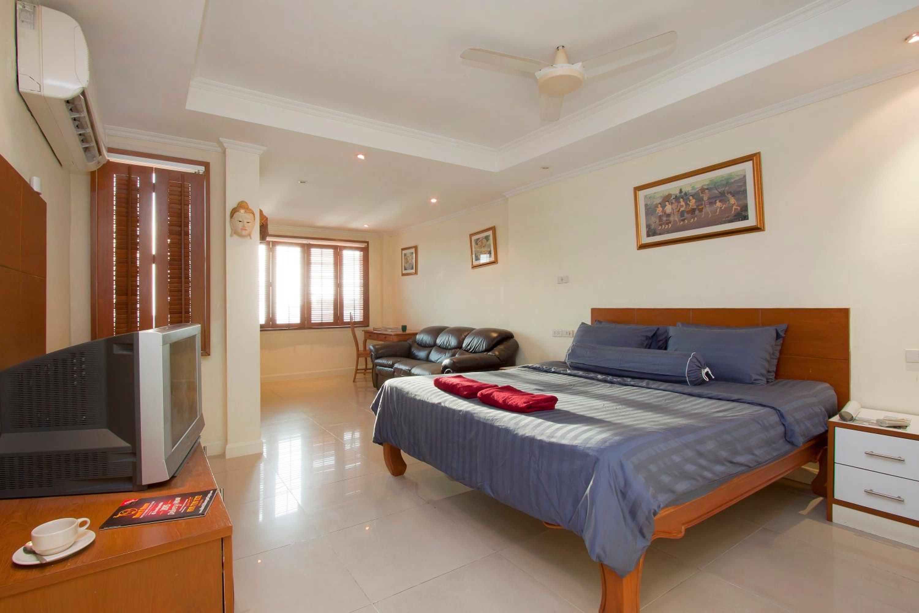 3 Bedrooms, Penthouse, Apartment
