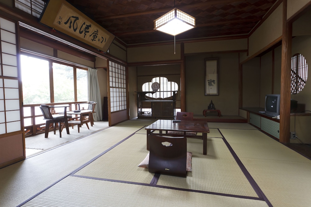 Fukuzumiro 33/50