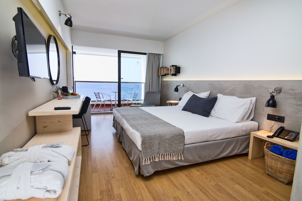 Blue Sky City Beach Hotel - Adults Only 6/33