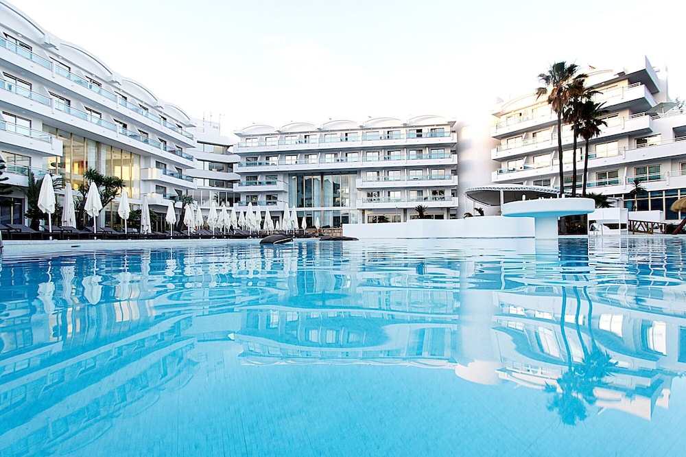 BG Hotel Rei del Mediterrani Palace in MURO - MAJORCA