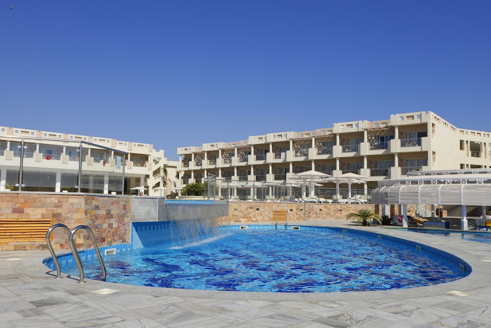 Sirena Beach Resort & Spa 48/50