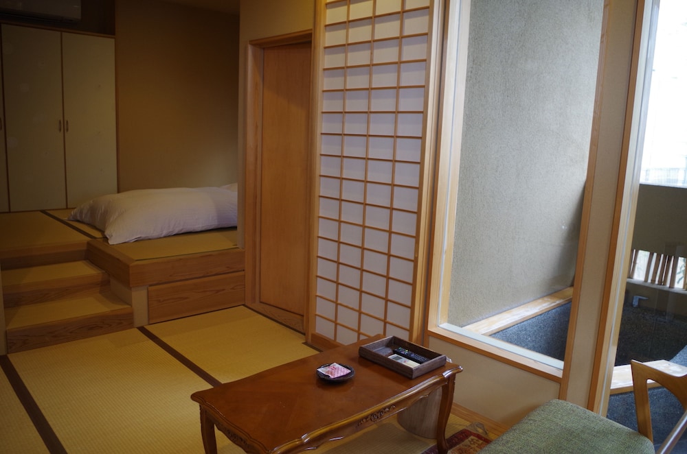 Hatago Sakura 44/44