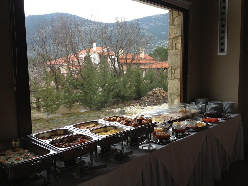 Tagli Resort And Spa 36/40