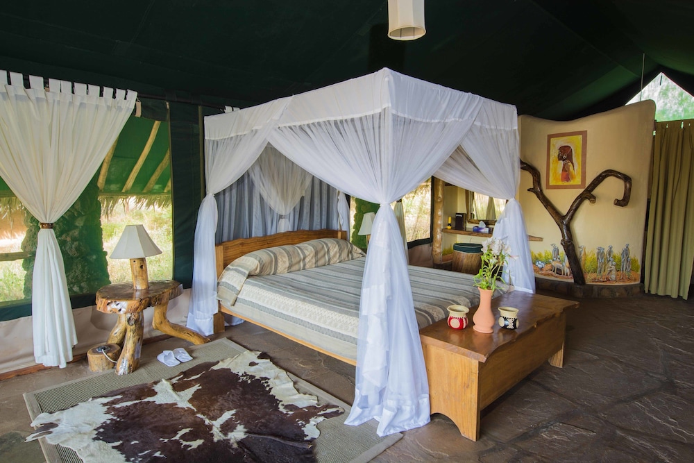 Kibo Safari Camp 15/50
