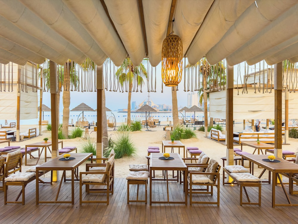 Marina Hotel Kuwait 48/67