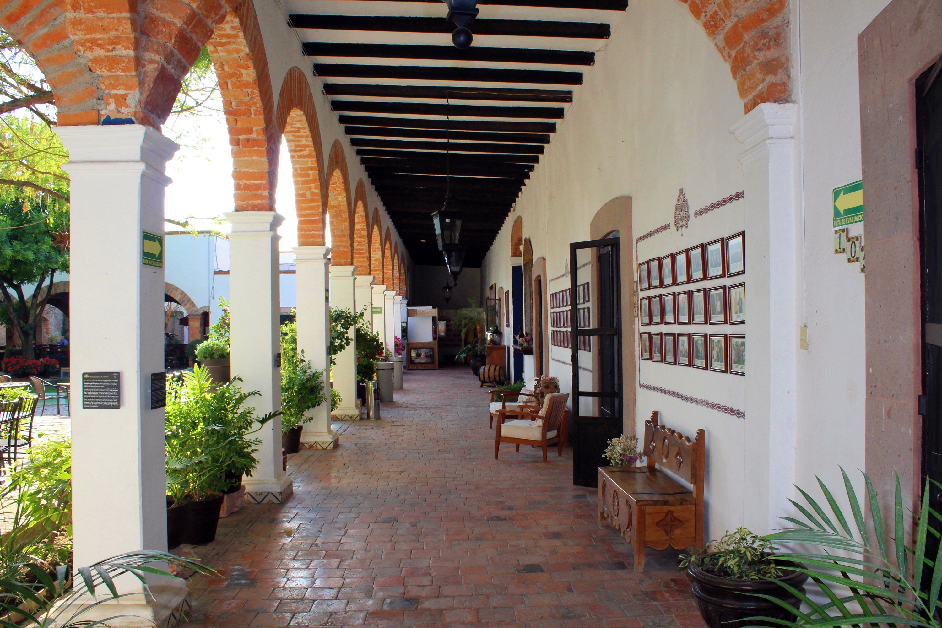 HOTEL HACIENDA SAN CRISTOBAL 62/68