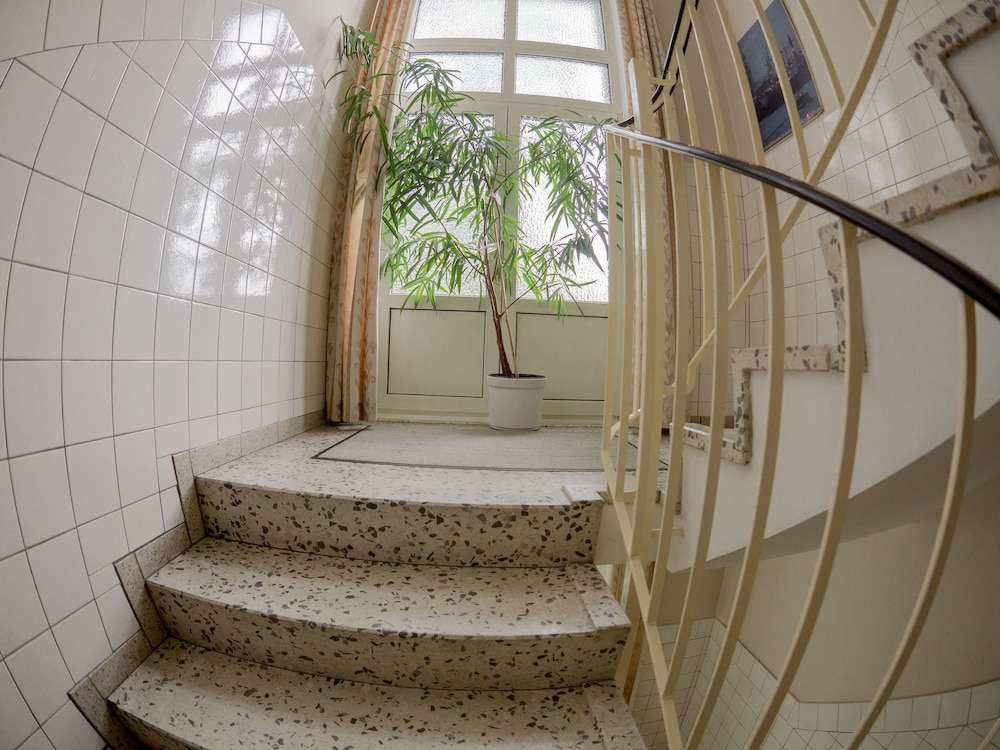Elbbrucken Hotel 34/50