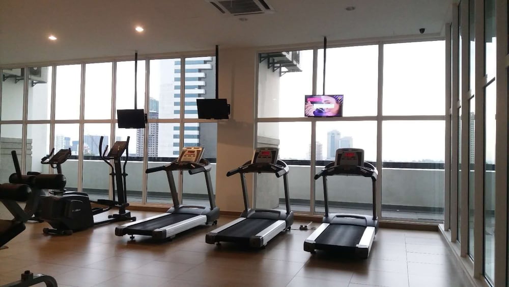 Twin Galaxy Residences 24/36