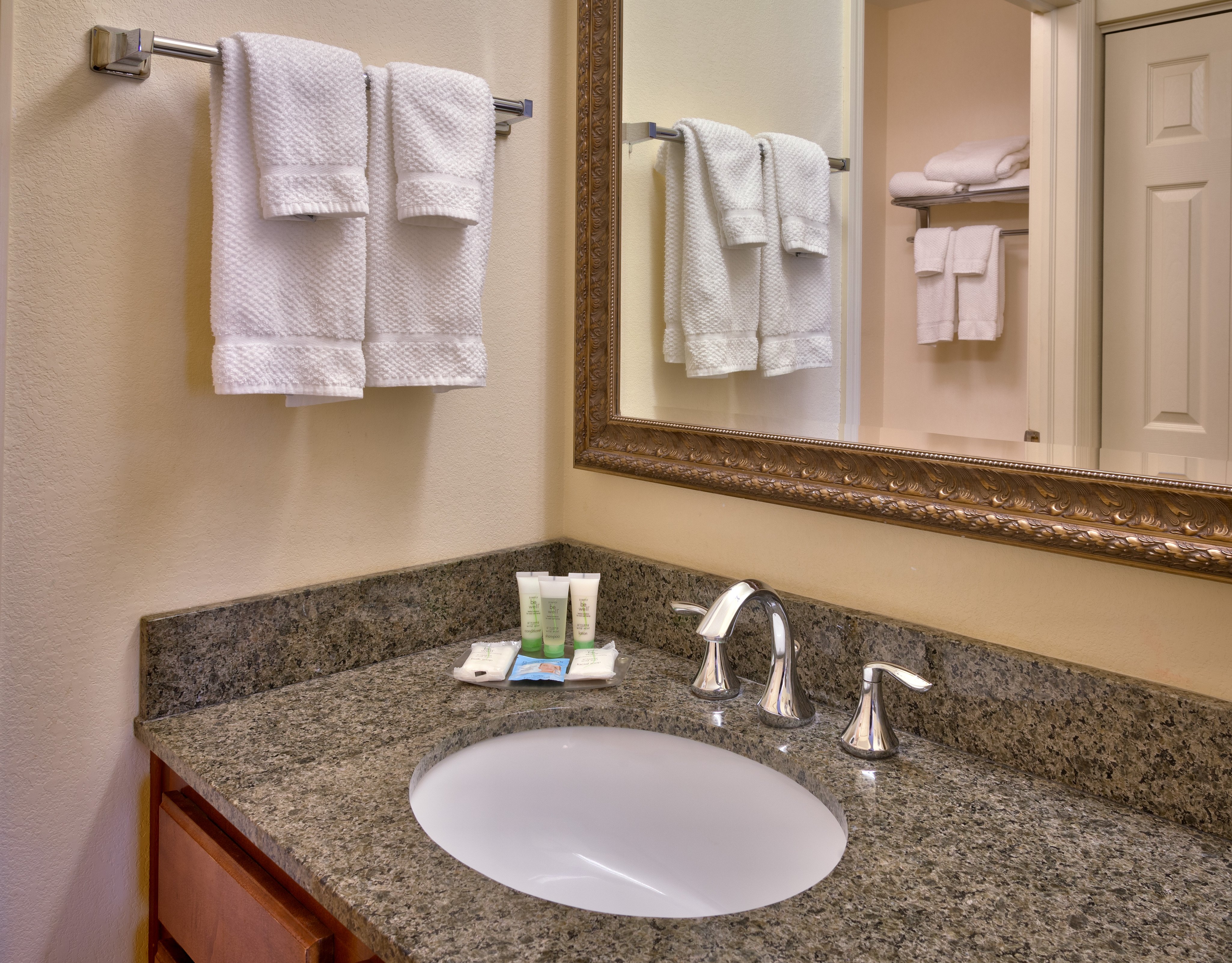 Staybridge Suites Omaha 80th And Dodge 80/81