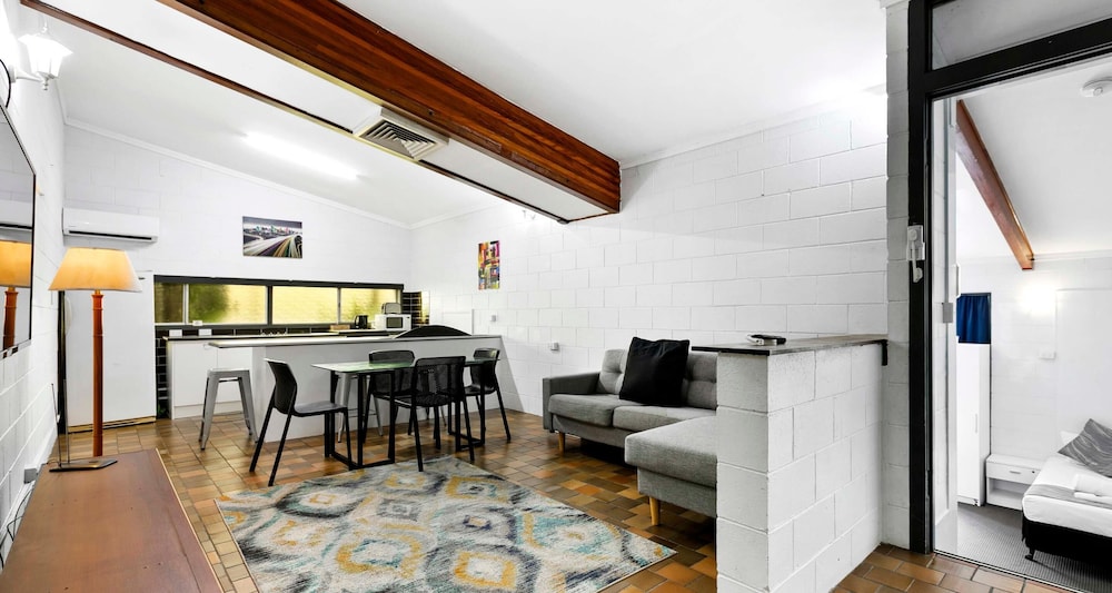 Arkana Motel Maryborough, SureStay Collection by BW 44/67