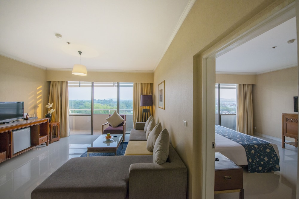 Loei Palace Hotel 61/83