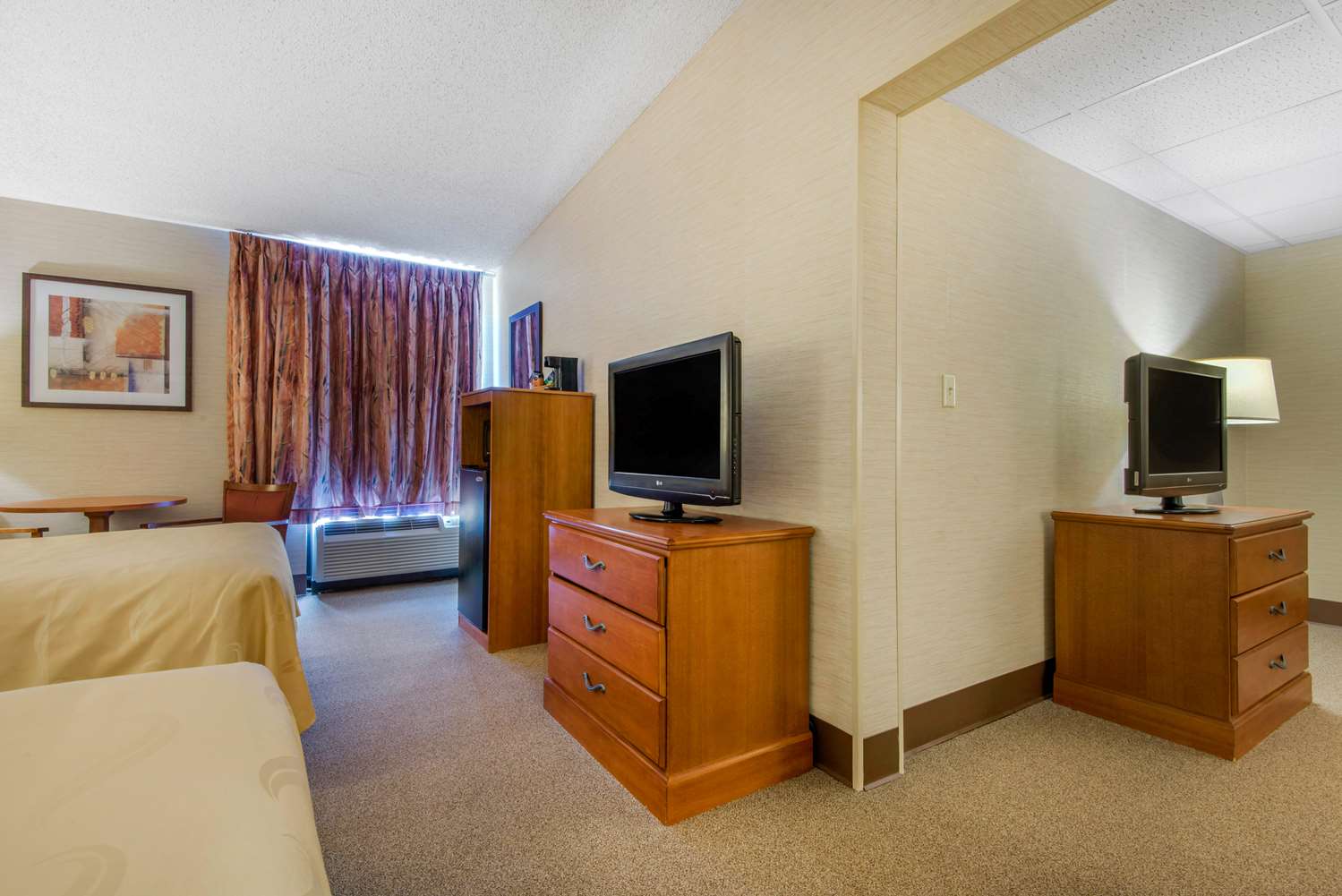 Quality Inn & Suites Mansfield 15/18
