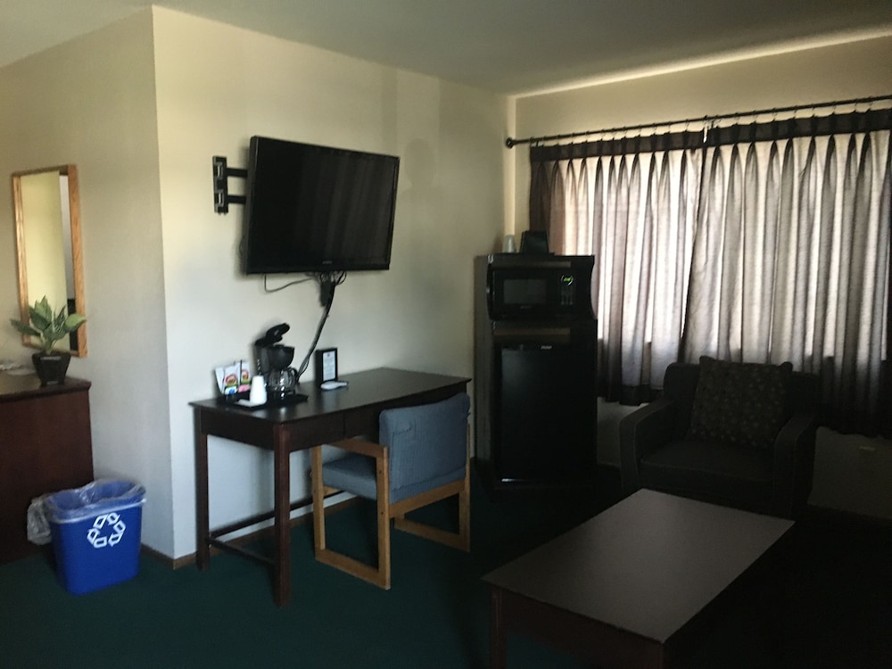 Heritage Inn Hotel 11/23