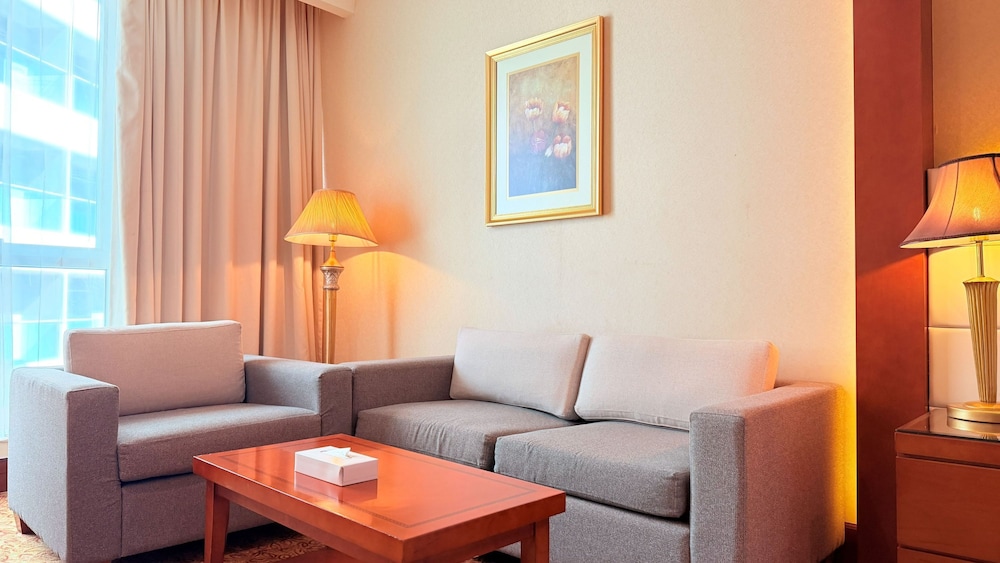 Sunday Hotel Al Barsha Dubai Mall of the Emirates Formerly Grand Excelsior Al Barsha 49/71