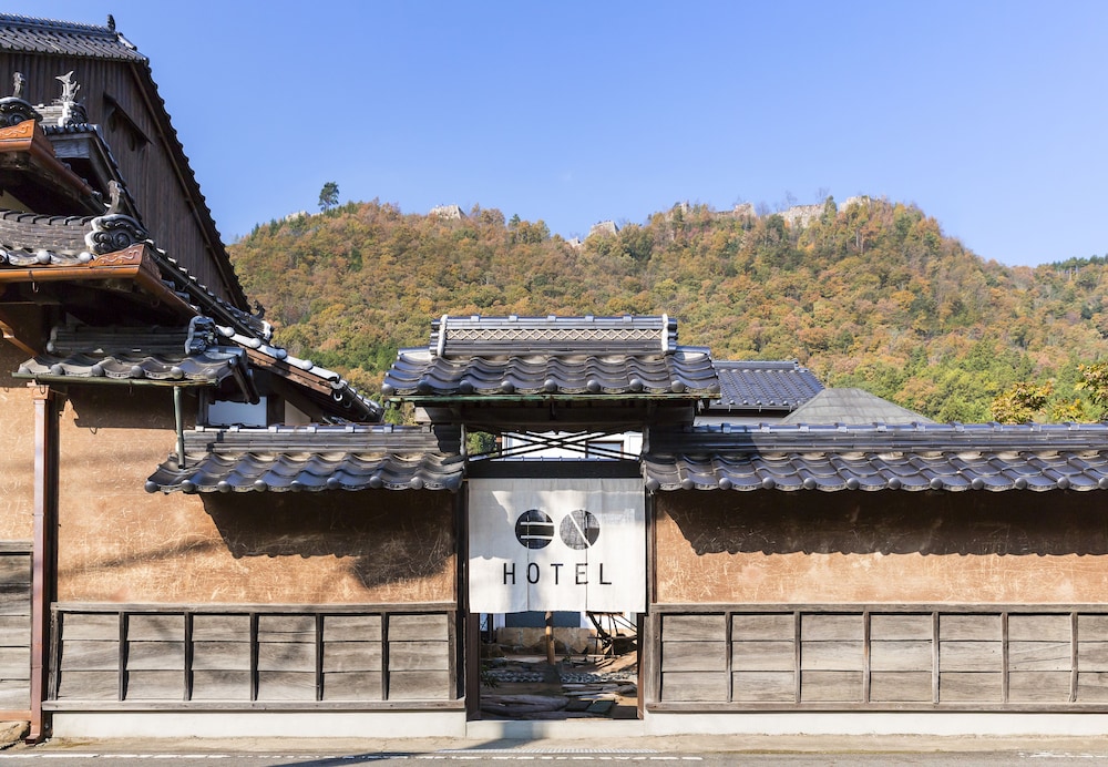 EN Takeda Castle Town Hotel 57/59