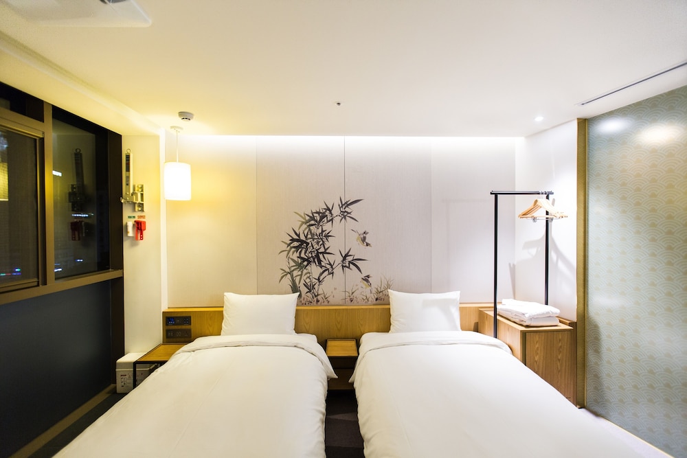 Stay Rak Hotel 49/68
