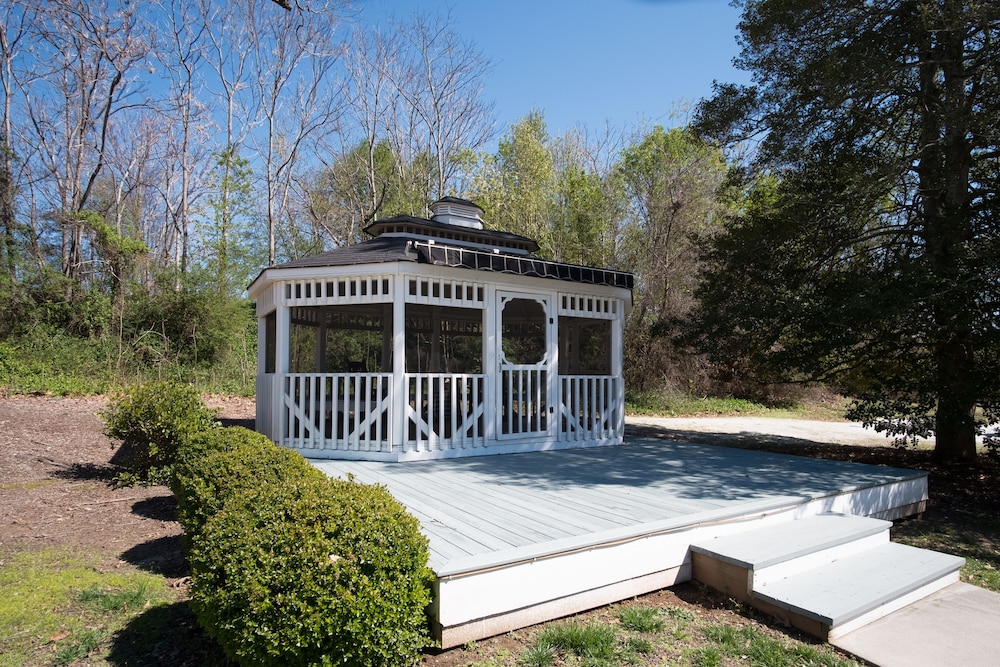 Swamp Rabbit Inn Travelers Rest 44/50