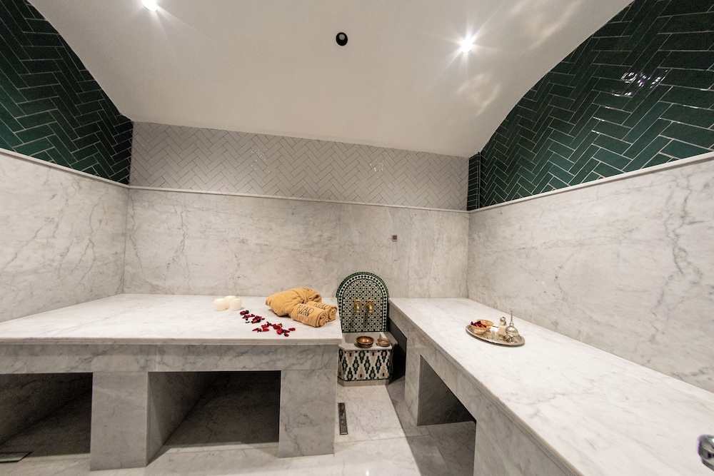 Riad Yacout 44/76