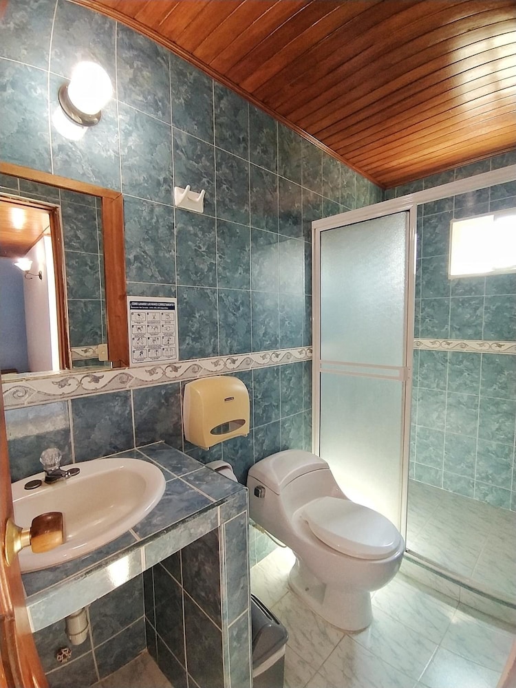 Hotel Brisas Marinas 28/28