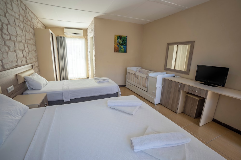 Grand Emir Hotel & SPA 24/85