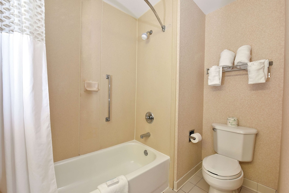 Hampton Inn Selma 25/42