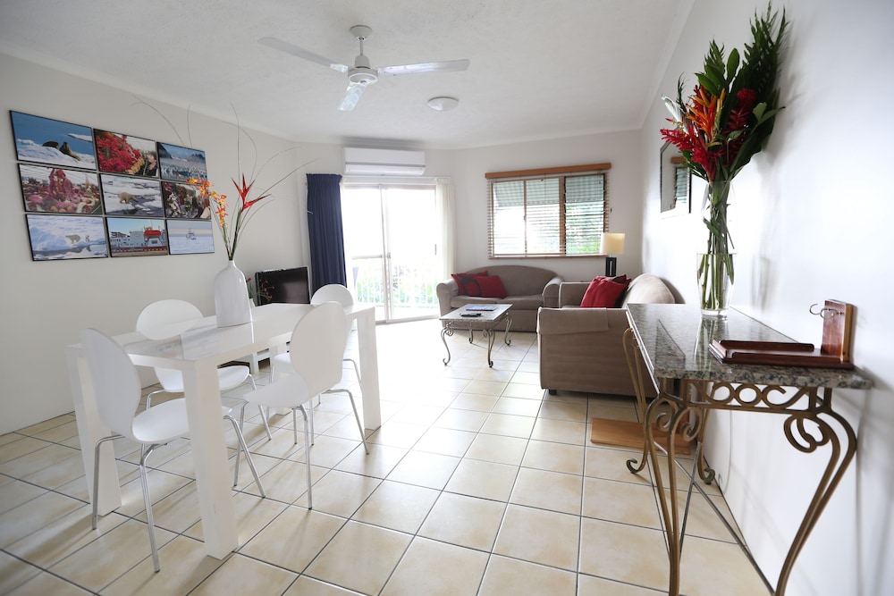 CAIRNS BEACH RESORT 21/49