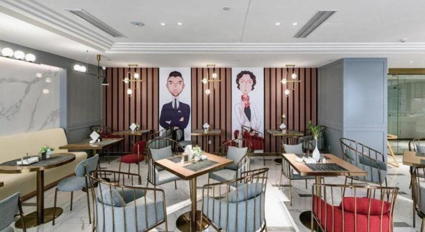 Magnotel Hotel (Dongxing Guomen Port) 33/50