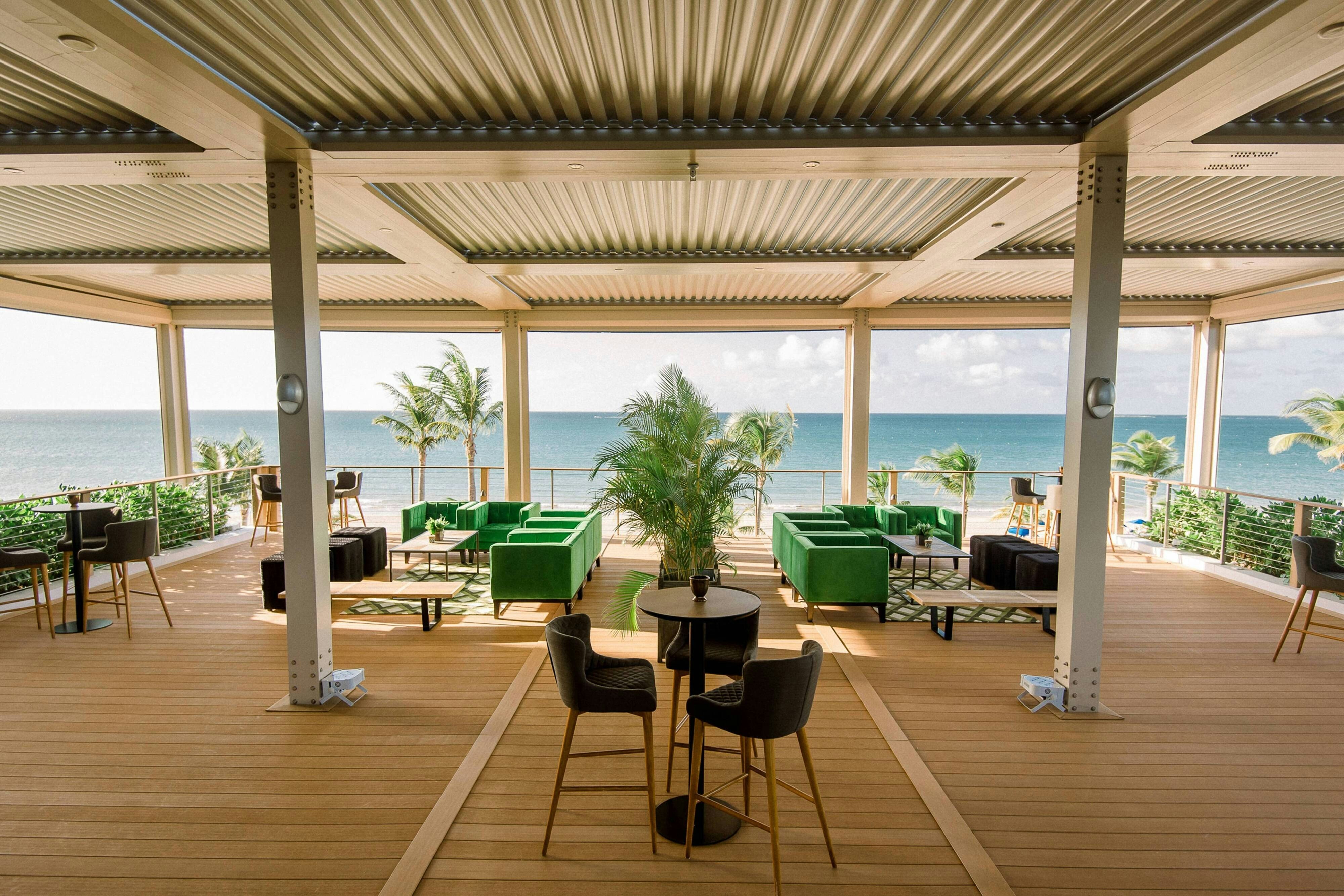 Courtyard Isla Verde Beach Resort 35/54
