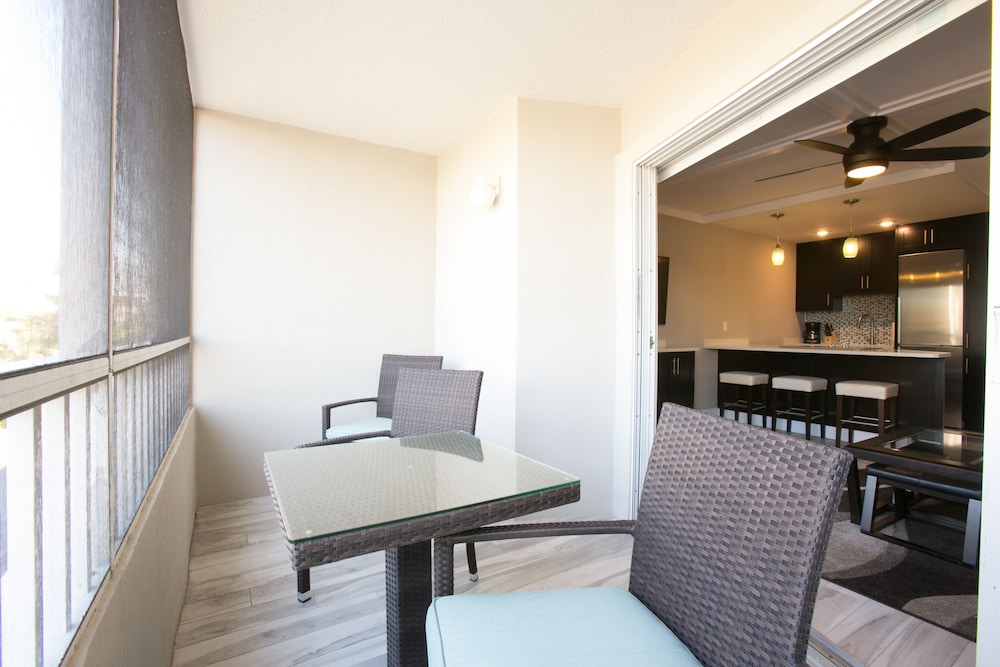 Marco Beach Vacation Suites 28/73